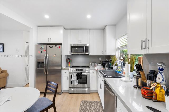 5854 SW 62nd St, Miami, FL 33143