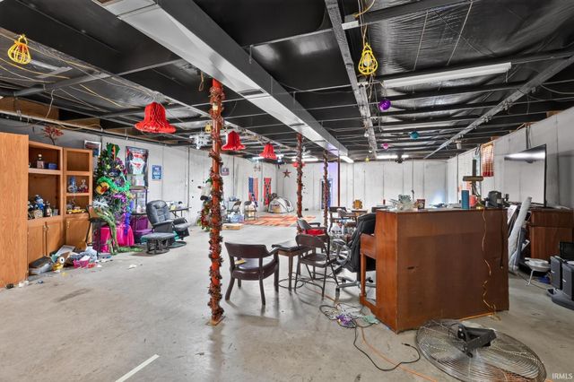 406 E Hancock Avenue, Mitchell, IN 47446