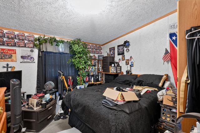 406 E Hancock Avenue, Mitchell, IN 47446