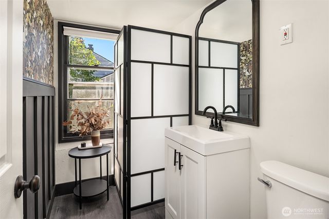 7439 S 116th Place, Seattle, WA 98178