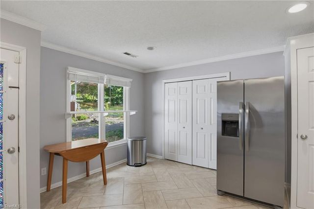 3220 Hickory Ridge Drive, Winston-salem, NC 27127