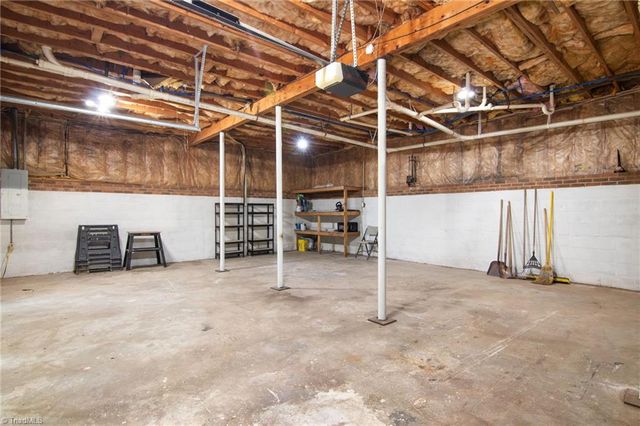 3220 Hickory Ridge Drive, Winston-salem, NC 27127