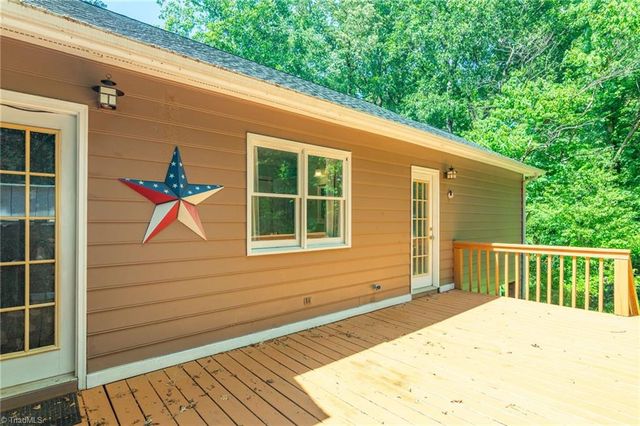 3220 Hickory Ridge Drive, Winston-salem, NC 27127