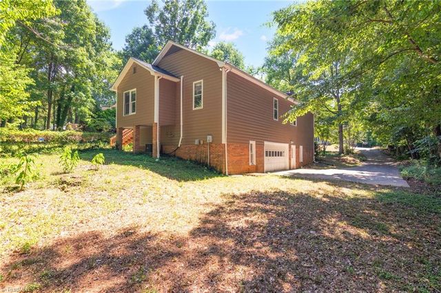 3220 Hickory Ridge Drive, Winston-salem, NC 27127