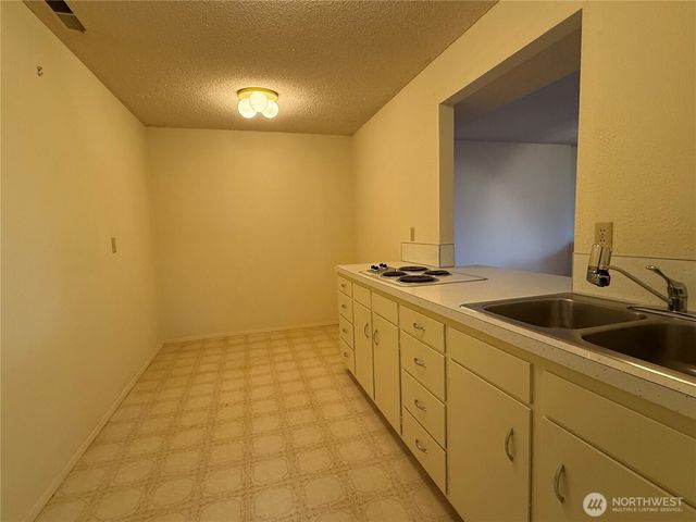 1256 Mount Baker Avenue, Camano Island, WA 98282