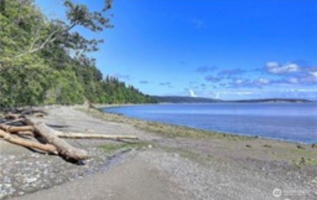 1256 Mount Baker Avenue, Camano Island, WA 98282