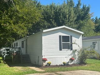 4530 Harris Drive, Poplar Grove, IL 61065