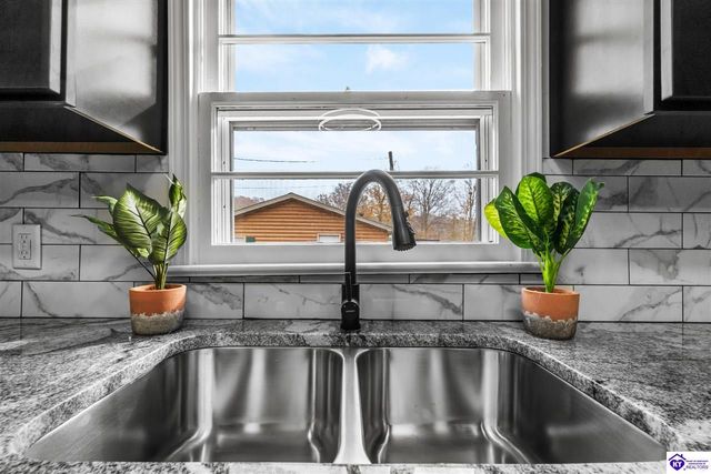 368 Adkins Camp Loop, Hudson, KY 40145