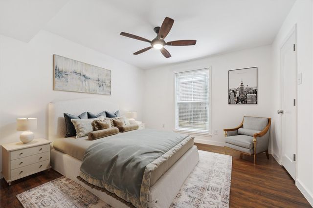 7575 Katy Freeway 4, Houston, TX 77024