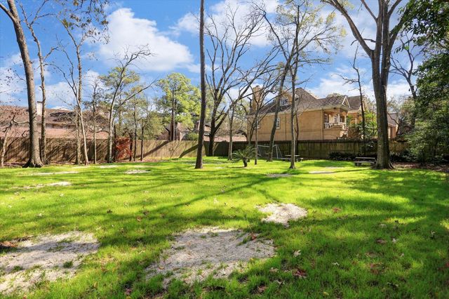 7575 Katy Freeway 4, Houston, TX 77024