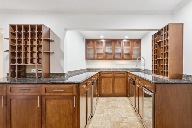 7575 Katy Freeway 4, Houston, TX 77024