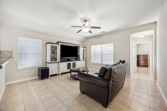 3039 Boxwood Springs Lane, Dickinson, TX 77539