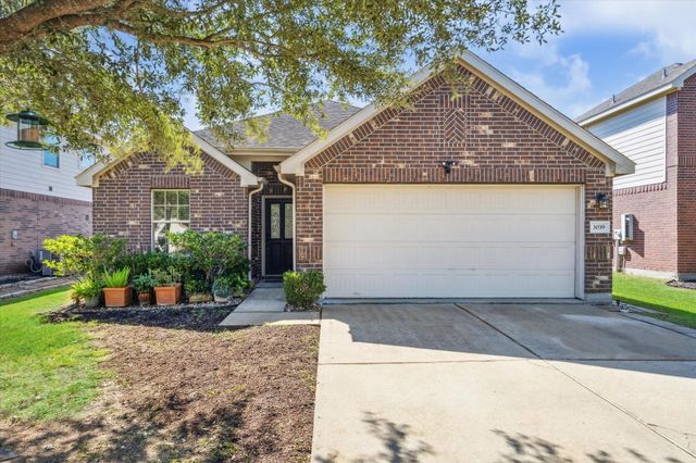 3039 Boxwood Springs Lane, Dickinson, TX 77539