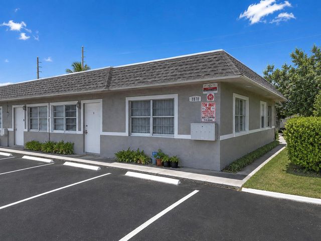 3970 NW 31ST Terrace 1, Lauderdale Lakes, FL 33309