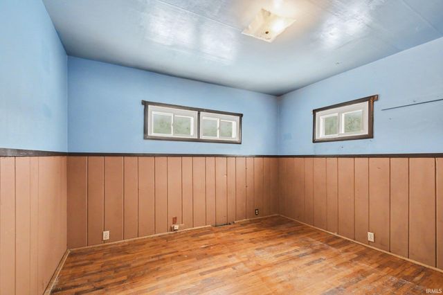 2005 Panama Street, Mishawaka, IN 46544