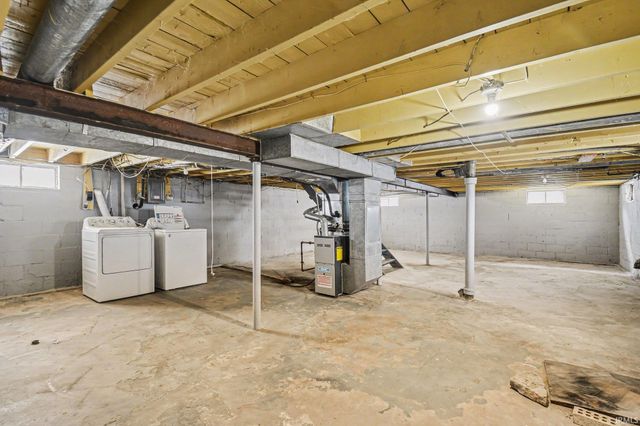 2005 Panama Street, Mishawaka, IN 46544