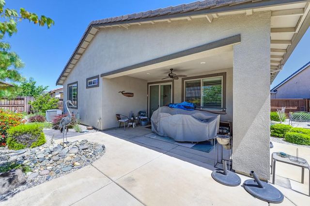 7414 Sun Rose Way, Sacramento, CA 95829