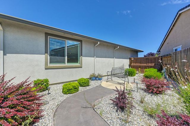 7414 Sun Rose Way, Sacramento, CA 95829