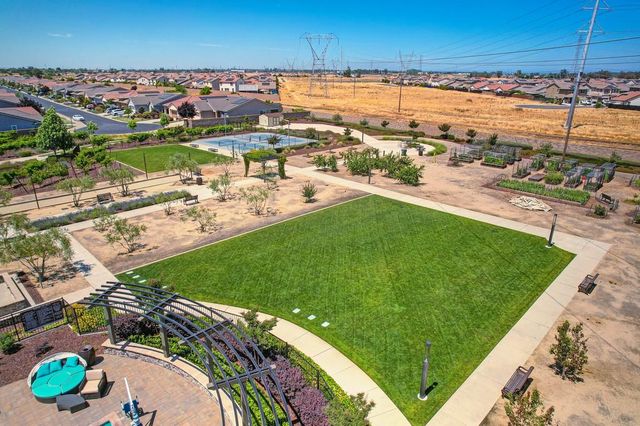 7414 Sun Rose Way, Sacramento, CA 95829