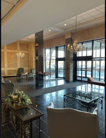 6340 Americana Drive 903, Willowbrook, IL 60527