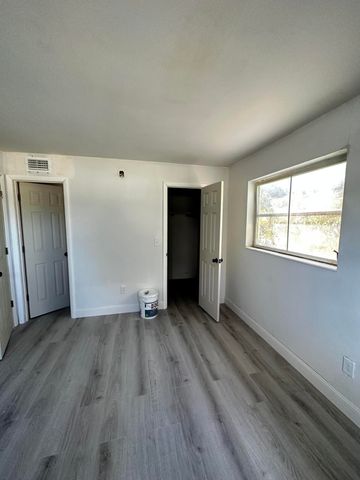 1505 Crescent Circle C35, Lake Park, FL 33403