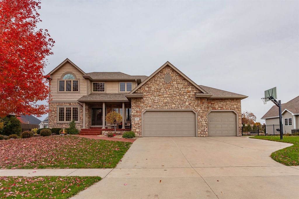 1214 NE 29th Street, Ankeny, IA 50021