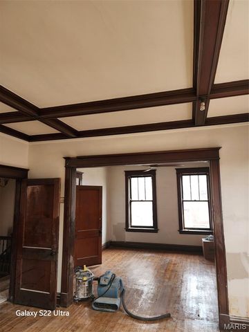 1215 Clara Avenue, St Louis, MO 63112