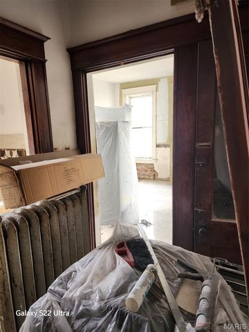 1215 Clara Avenue, St Louis, MO 63112