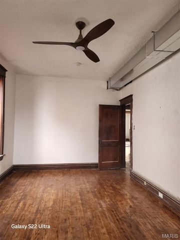 1215 Clara Avenue, St Louis, MO 63112