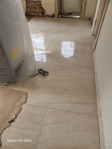 1215 Clara Avenue, St Louis, MO 63112