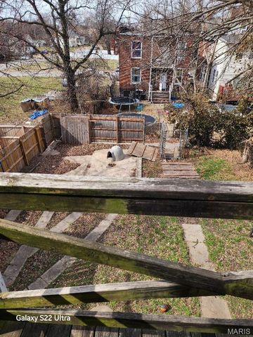 1215 Clara Avenue, St Louis, MO 63112