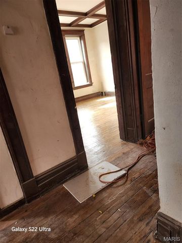 1215 Clara Avenue, St Louis, MO 63112