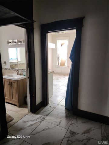 1215 Clara Avenue, St Louis, MO 63112