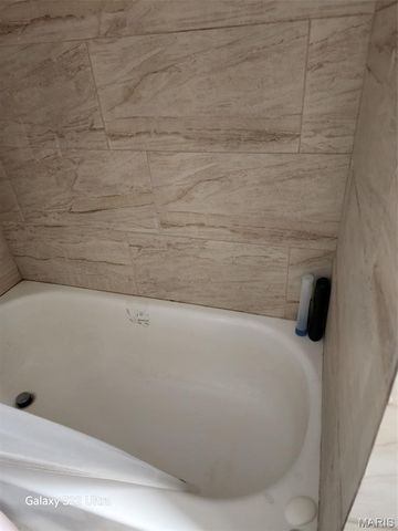 1215 Clara Avenue, St Louis, MO 63112