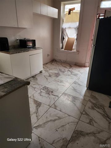 1215 Clara Avenue, St Louis, MO 63112