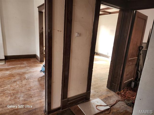 1215 Clara Avenue, St Louis, MO 63112