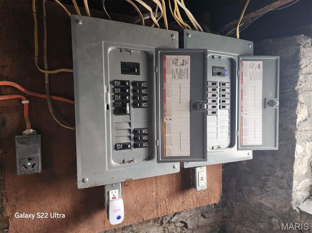 1215 Clara Avenue, St Louis, MO 63112