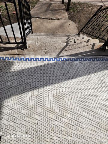 1215 Clara Avenue, St Louis, MO 63112