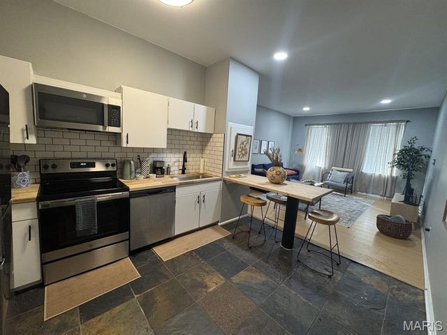 1007 Allen Avenue, St Louis, MO 63104
