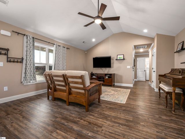 355 Ann's Trail, Gaffney, SC 29341