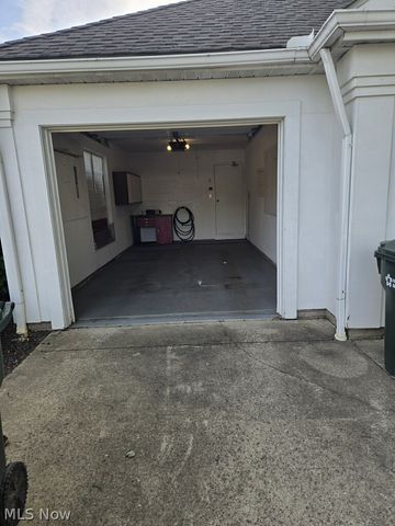 23413 Grist Mill Court 4, Olmsted Falls, OH 44138