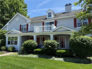 23413 Grist Mill Court 4, Olmsted Falls, OH 44138
