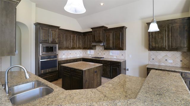 2224 Hideaway Pointe Drive, Little Elm, TX 75068