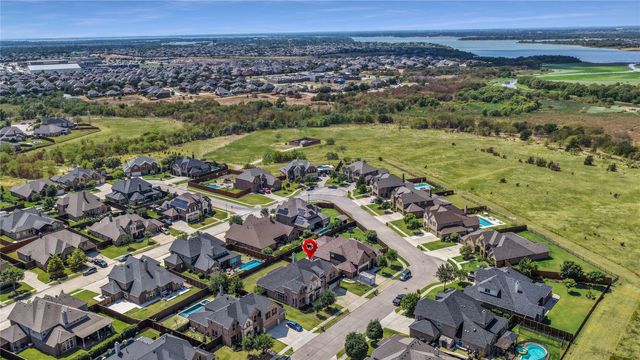 2224 Hideaway Pointe Drive, Little Elm, TX 75068