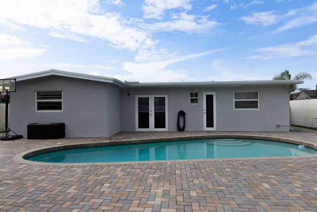 5668 Albert Road, West Palm Beach, FL 33415