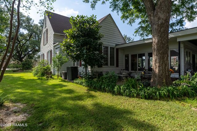 710 N Cutting Avenue, Jennings, LA 70546