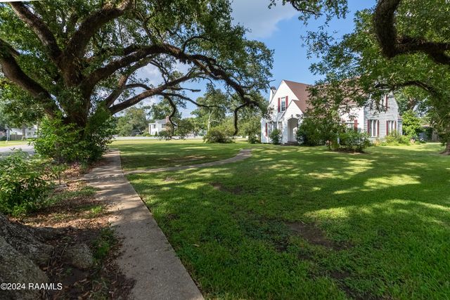 710 N Cutting Avenue, Jennings, LA 70546