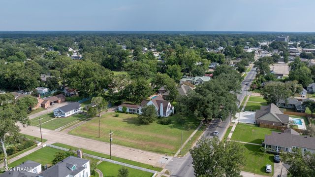 710 N Cutting Avenue, Jennings, LA 70546