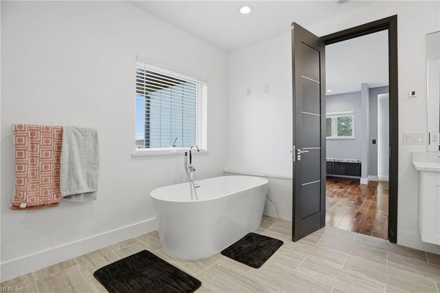 1049 Ducking Point TRL, Virginia Beach, VA 23455