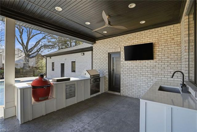 1049 Ducking Point TRL, Virginia Beach, VA 23455